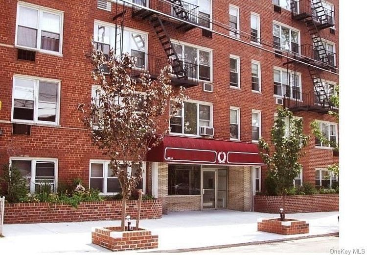 5015 39th Street #1F