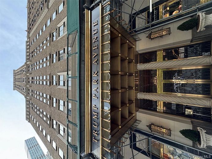 502 Park Avenue #14K