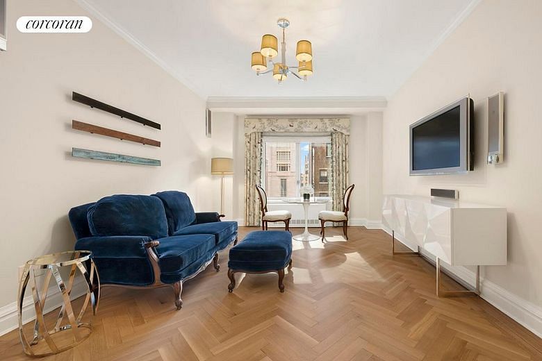 502 Park Avenue #15H