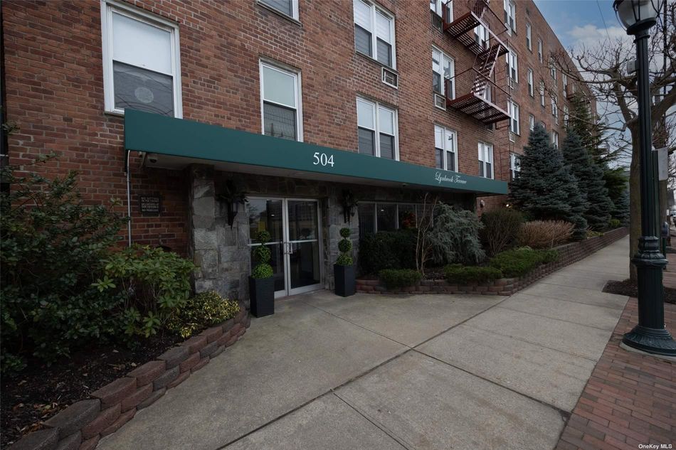 Image 1 of 17 for 504 Merrick Road #2H in Long Island, Lynbrook, NY, 11563