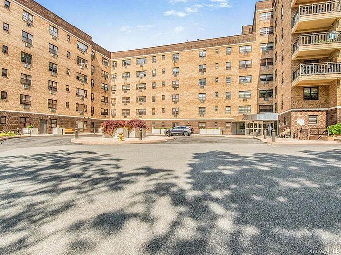 505 Central Avenue #305