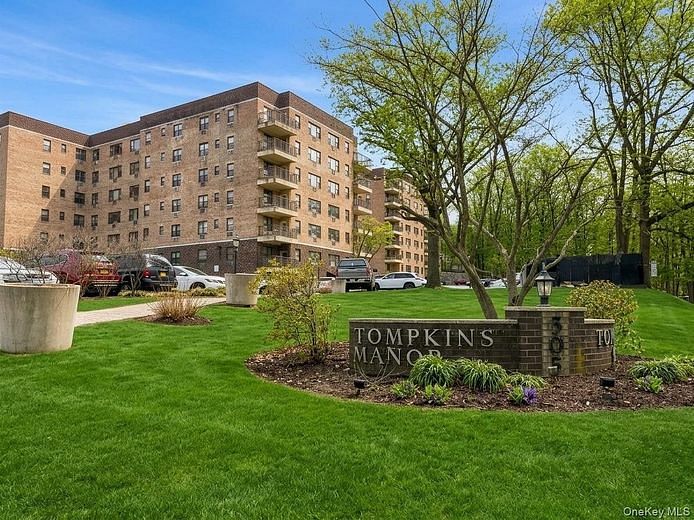 505 Central Avenue #618