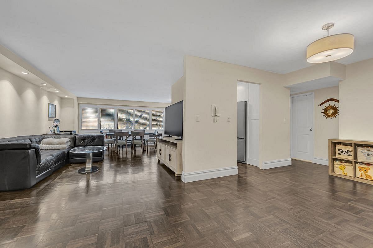Image 1 of 21 for 505 East 79th Street #2M in Manhattan, NY, 10075