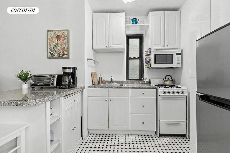 505 East 82nd Street #5H