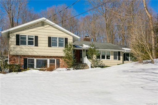 Image 1 of 36 for 16 Suzanne Lane in Westchester, Pleasantville, NY, 10570