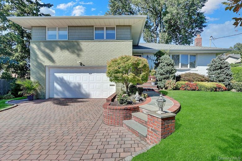 506 Nassau Place
