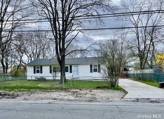 Image 1 of 11 for 508 Taylor Avenue in Long Island, E. Patchogue, NY, 11772
