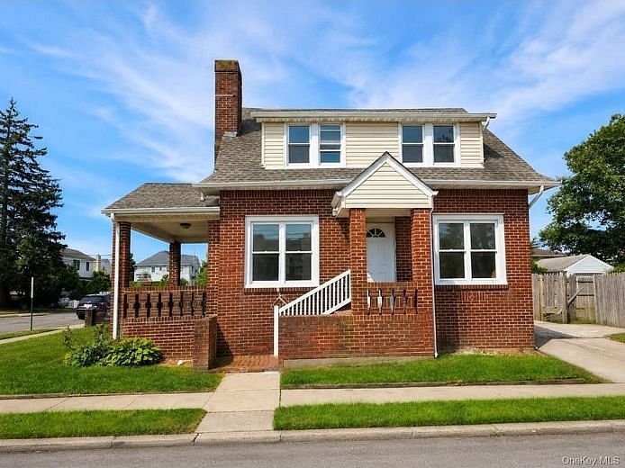 509 Cedarhurst Avenue