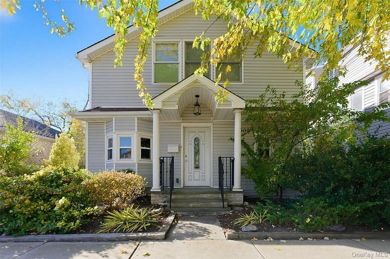 509 Lincoln Boulevard