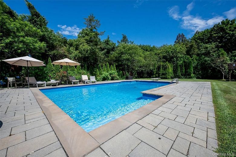 50A South Phillips Avenue