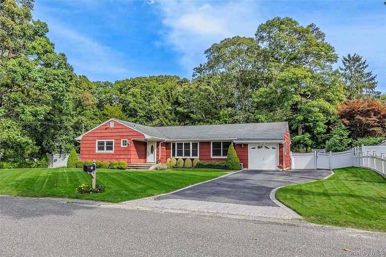51 Beachfern Road