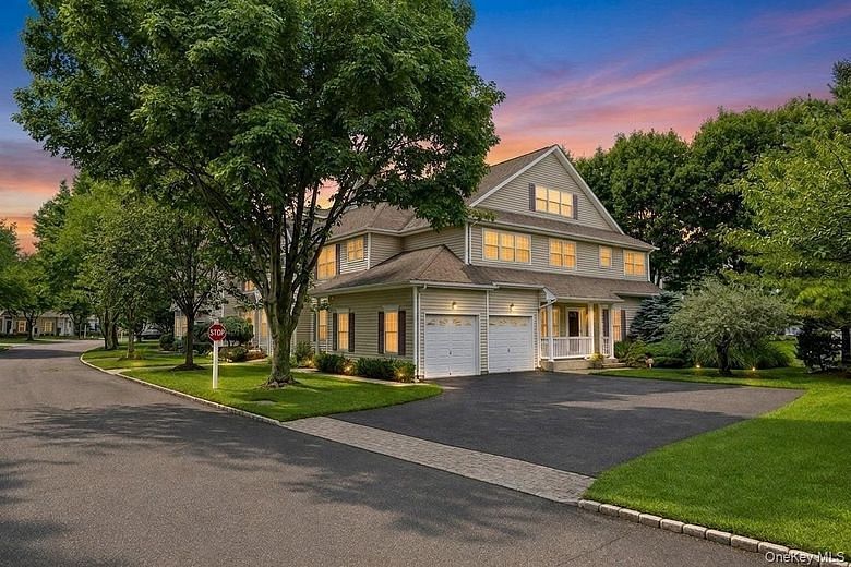 51 Deer Valley Drive
