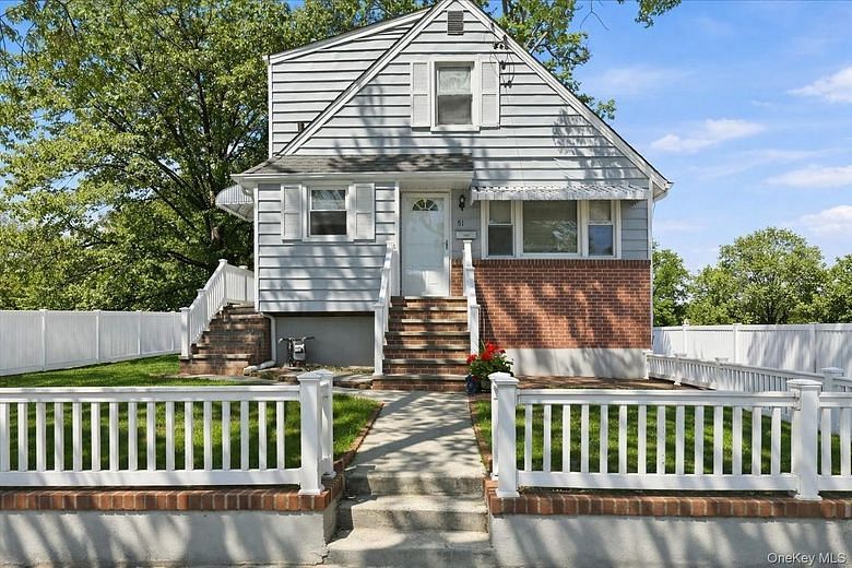 51 Hickory Road