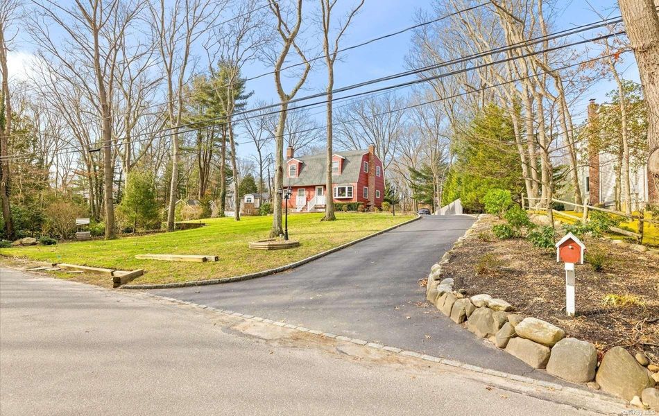 Image 1 of 36 for 51 Kendrick Lane in Long Island, Dix Hills, NY, 11746