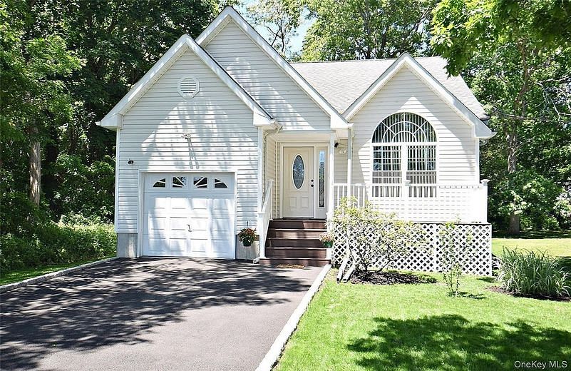 51 Spar Drive
