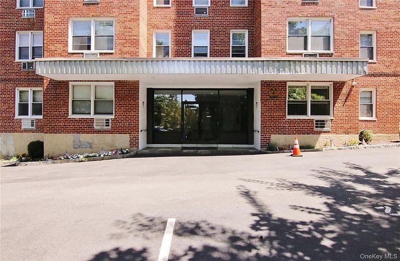 510 Midland Avenue #1A