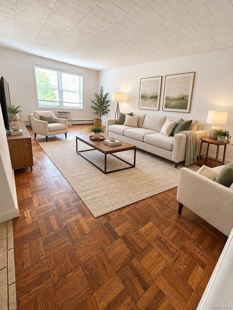 510 Midland Avenue #2C