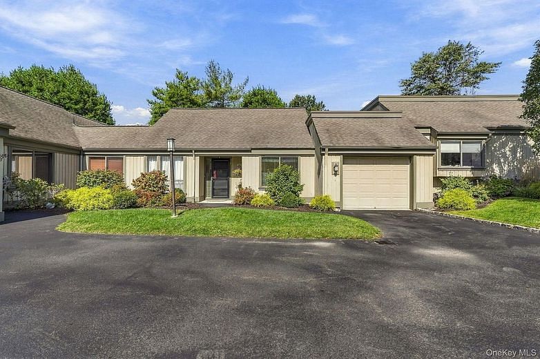 512 Heritage Hills #C