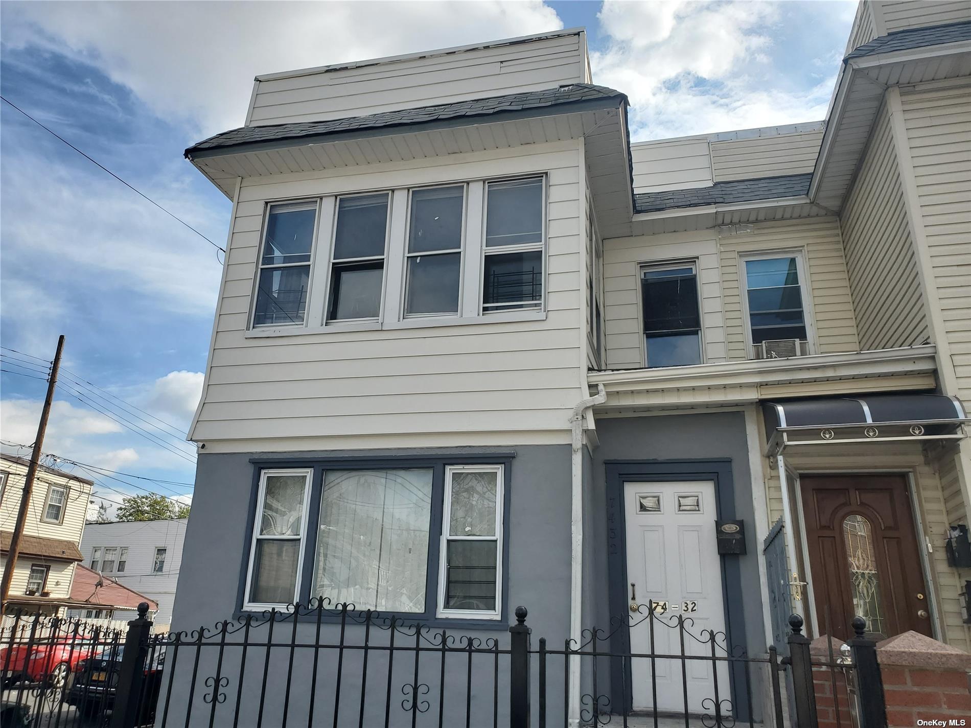 74-32 95th Avenue in Queens, Ozone Park, NY 11416