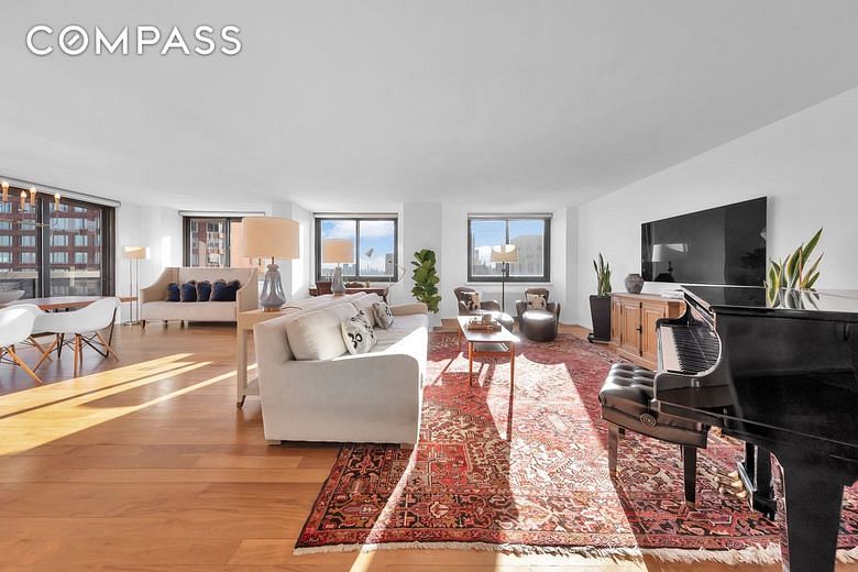 515 East 72nd Street #36B
