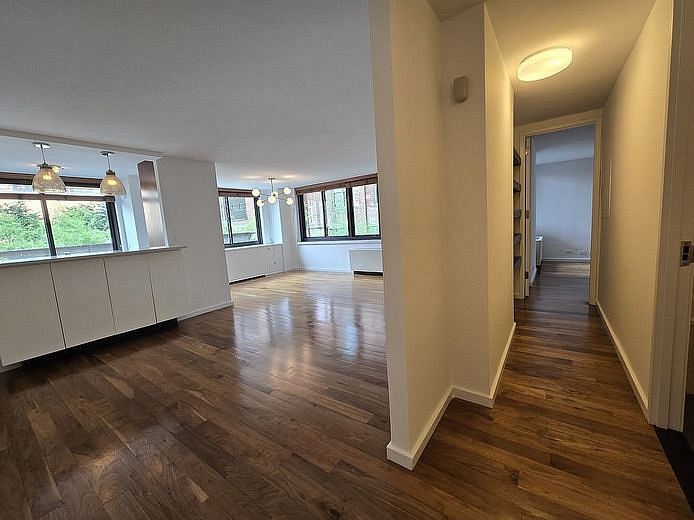 515 East 72nd Street #4B