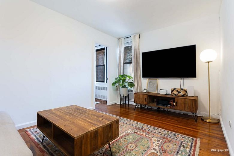 515 East 7th Street #2A