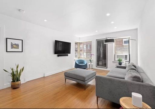 Image 1 of 7 for 515 East 89th Street #3H in Manhattan, New York, NY, 10128