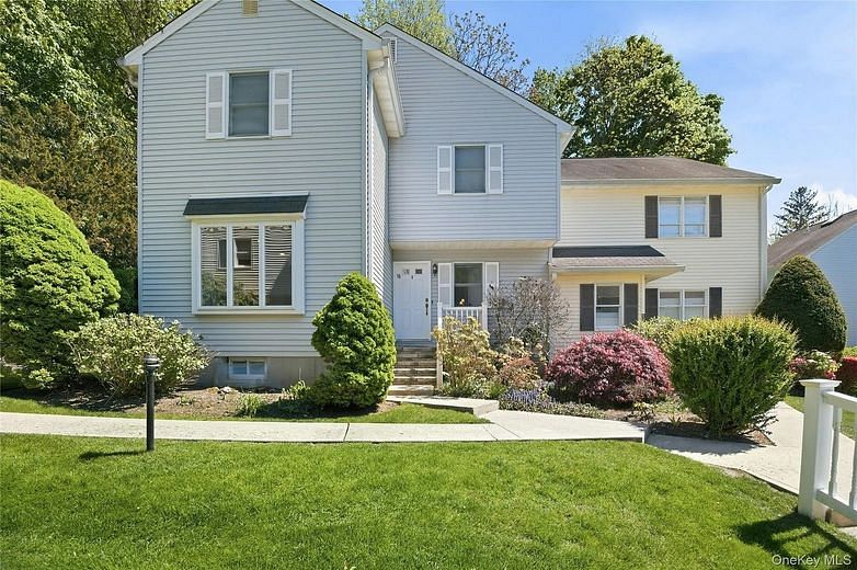 515 High Street #18