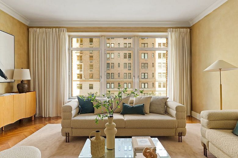 515 Park Avenue #4B
