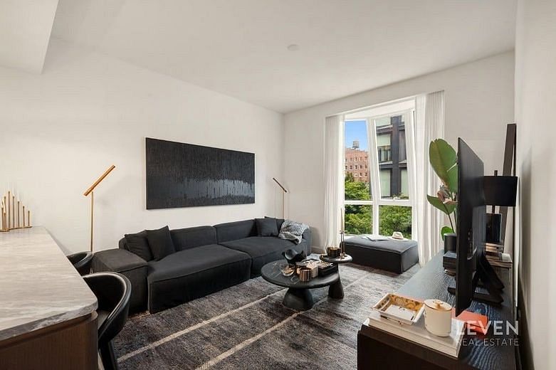 515 West 18th Street #321