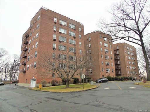 Image 1 of 36 for 611 Palmer Road #5R in Westchester, Yonkers, NY, 10701