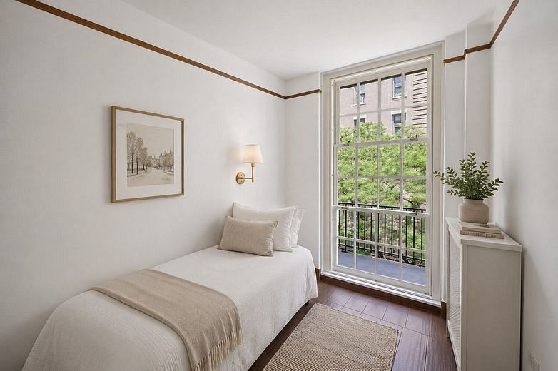 516 East 78th Street #4C
