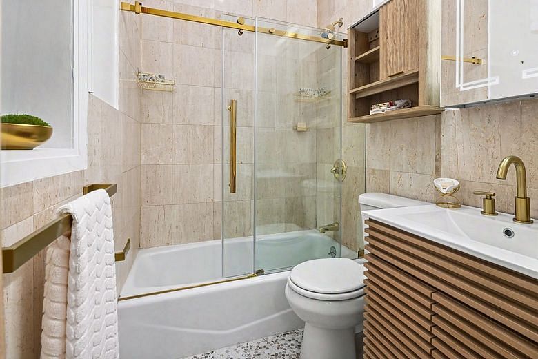 516 East 82nd Street #1R