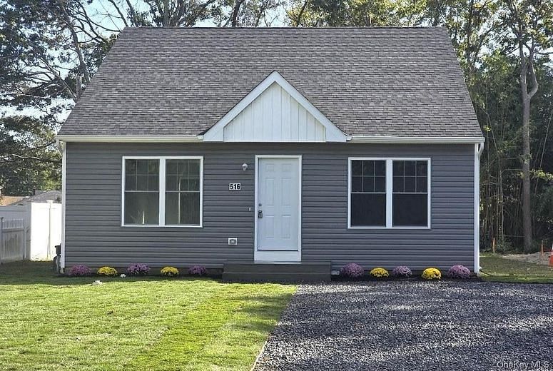 516 Neighborhood Road