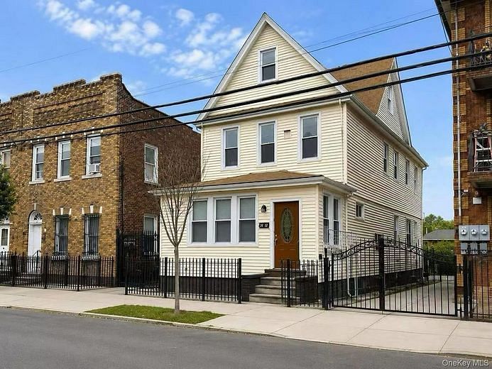 52-12 103 Street