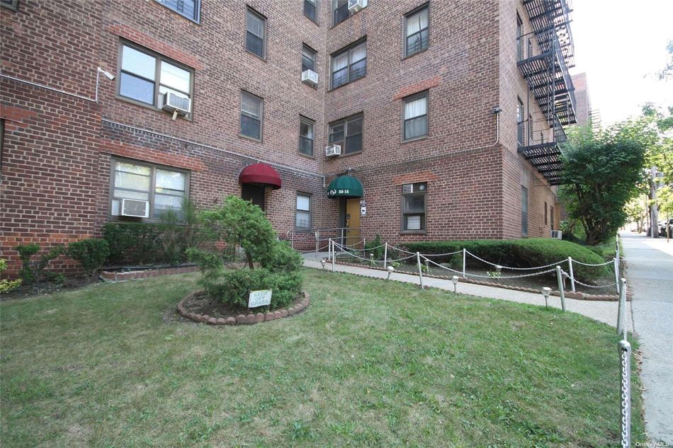Image 1 of 8 for 52-15 65th Place #3F in Queens, Maspeth, NY, 11378