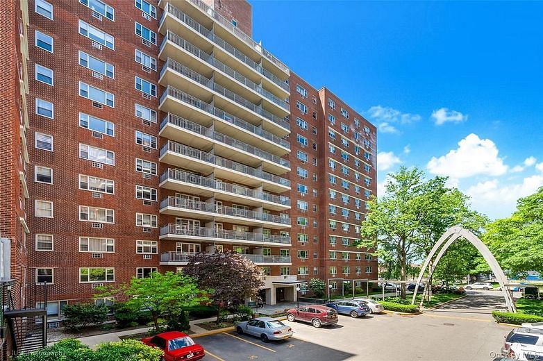 52-30 39th Drive #5C