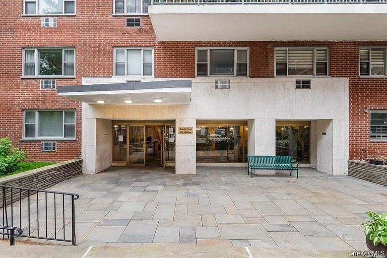 52-40 39th Drive #2B