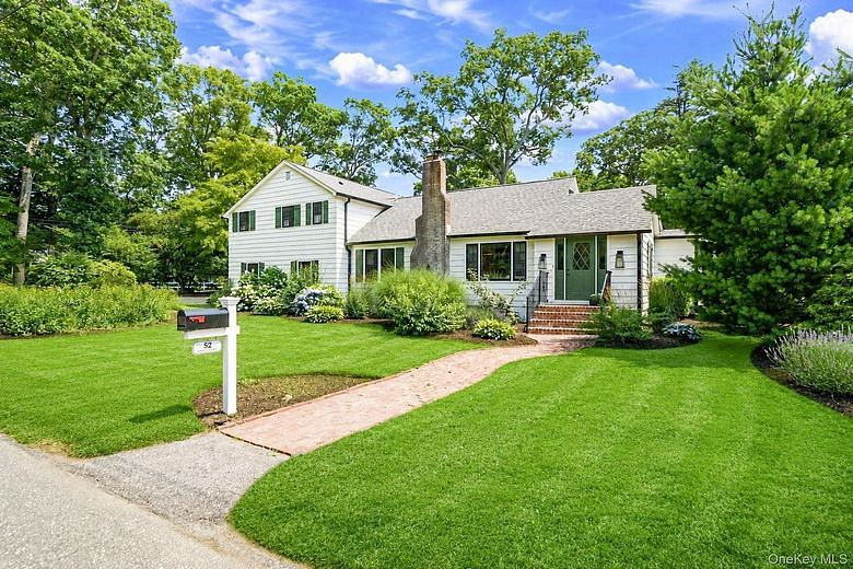 52 Albermarle Avenue