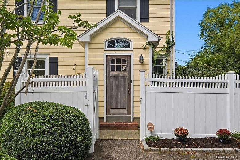 52 Bayway Avenue