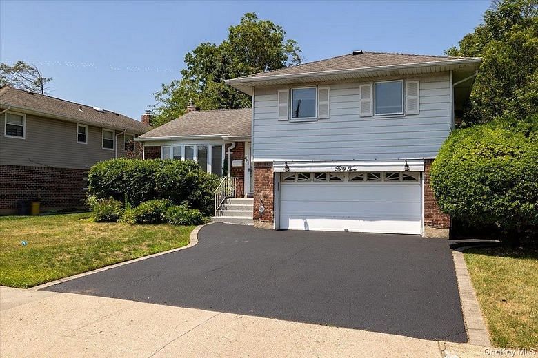 52 Blanche St