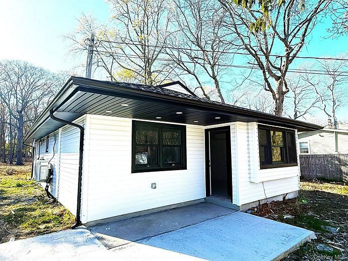 52 Crystal Beach Boulevard