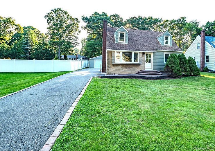 52 Summit Drive