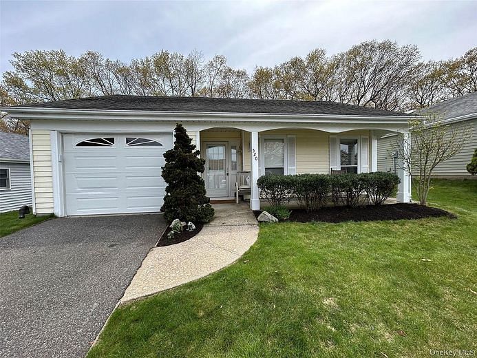 520 Cranston Lane