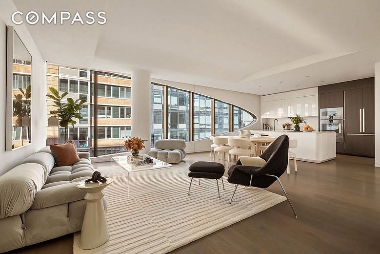 520 West 28th Street #18