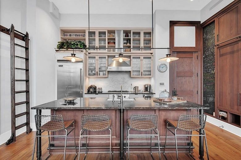 520 West 45th Street #5B