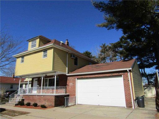 Image 1 of 24 for 31 3rd Street in Long Island, New Hyde Park, NY, 11040
