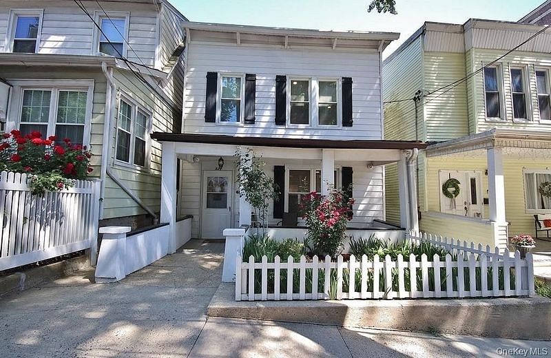 521 E 235th Street