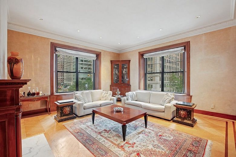 521 Park Avenue #3C