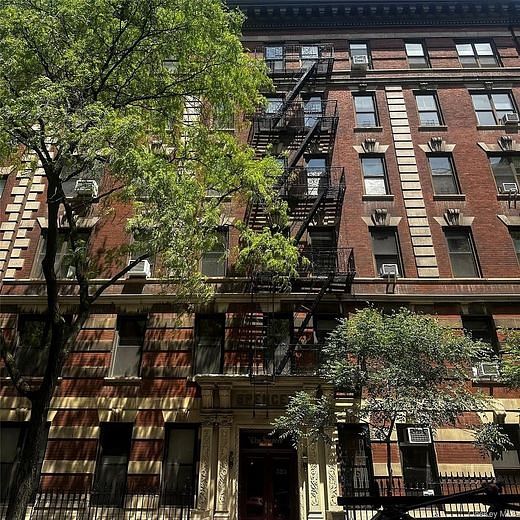 523 W 121 Street #22